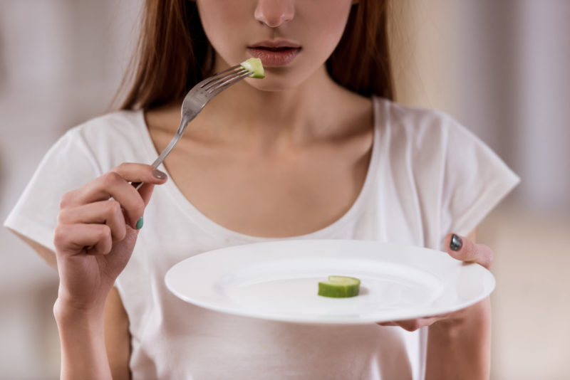 Come riconoscere un disturbo dell'alimentazione